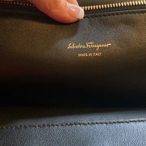 Ferragamo satchel - Picture 5 of 10